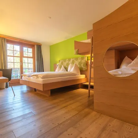 Ucliva Hotel