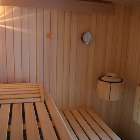 Отель Hotel Ucliva 3*